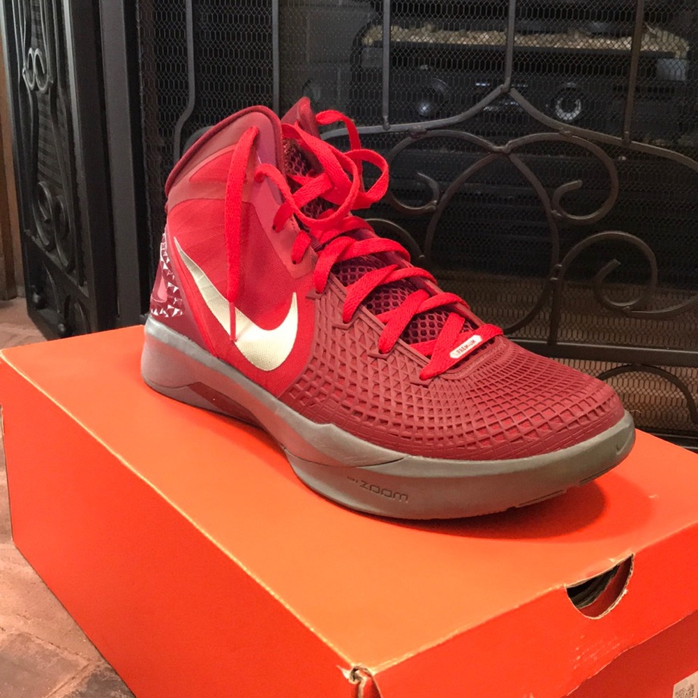 Nike Zoom Hyperdunk Basketball Shoes